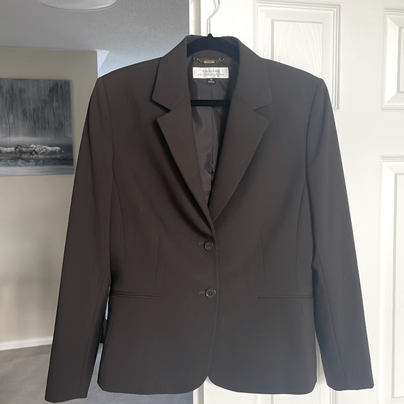 Tahari Jackets & Blazers - TAHARI Arthur S Levine Brown suit blazer sz 12